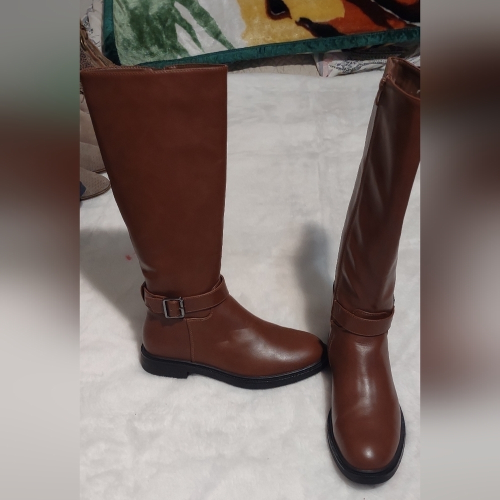 Steve Madden boots for women size,,9